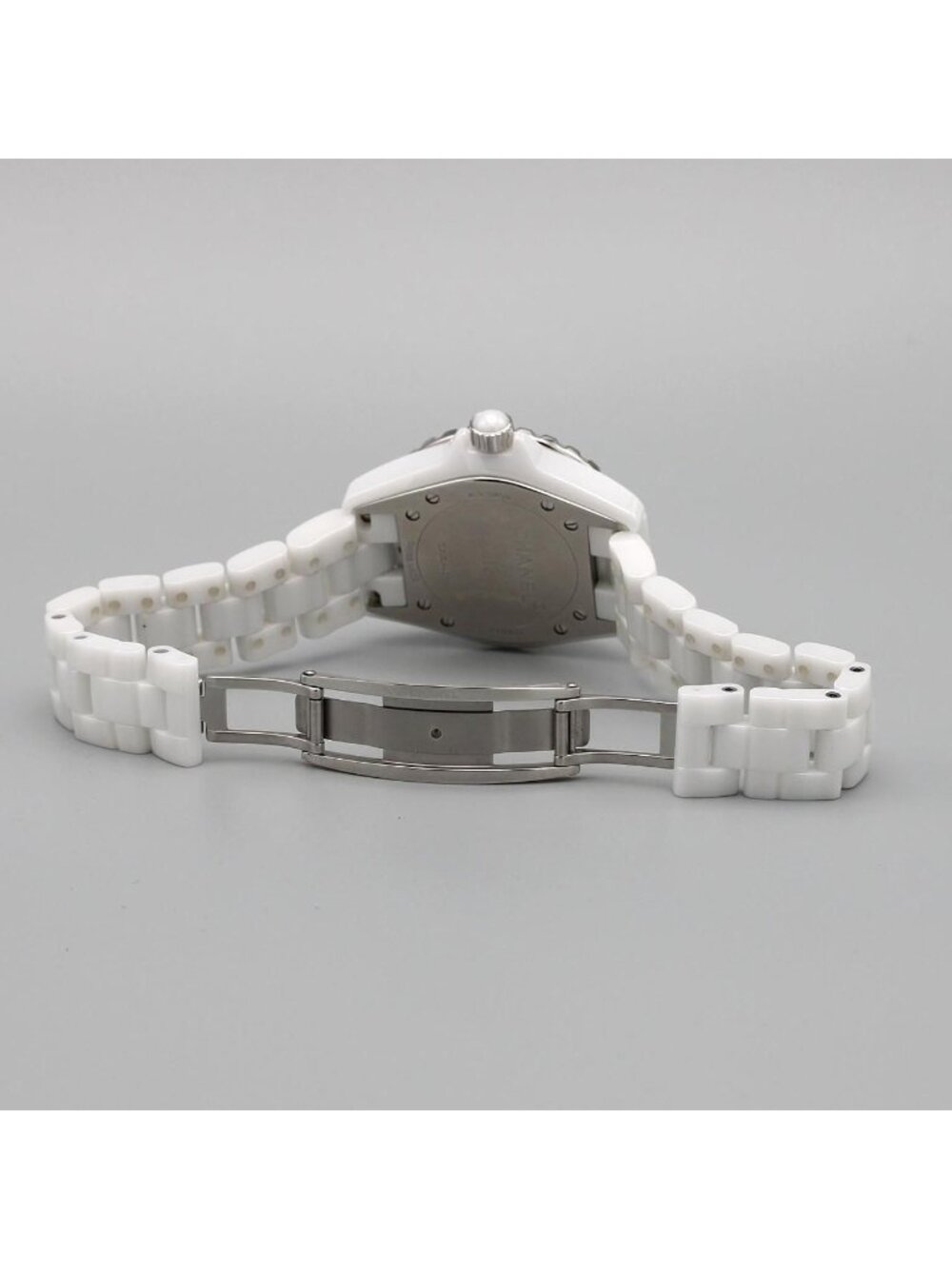 Chanel 33 mm Ceramic Quartz Watch - Picture 7 of 8
